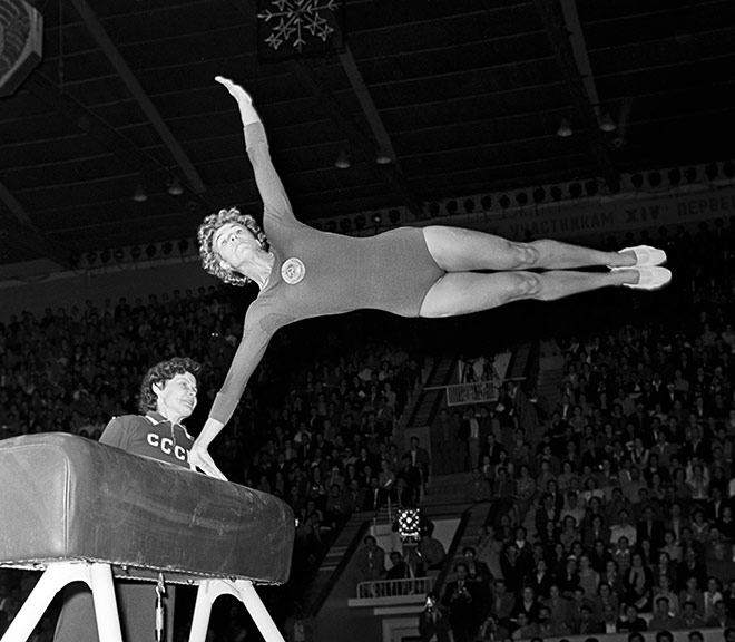 Радянська гімнастка Лариса Латиніна довгий час утримувала світовий рекорд за кількістю олімпійських нагород