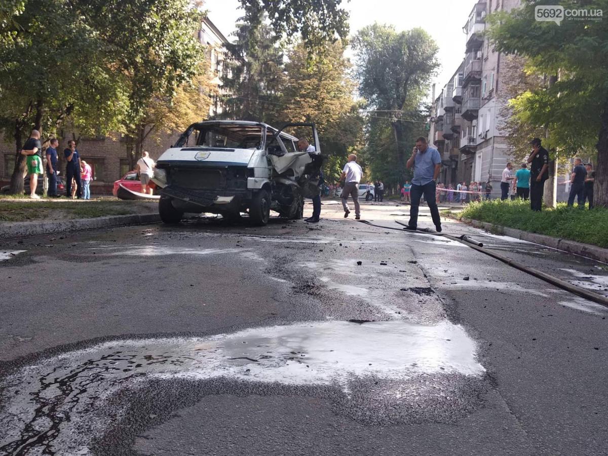 Зараз постраждалого оперують, медики оцінюють його стан як важкий