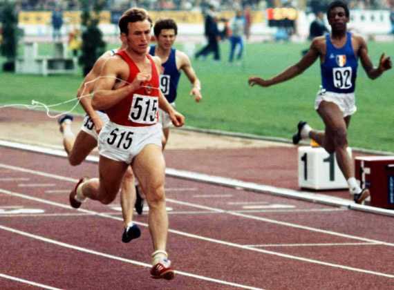 Там же, в Мехіко, у веслуванні на байдарці-двійці золото взяв Олександр Максимович Шапаренко, а на Олімпіаді в 1972 він зміг завоювати золоту медаль вже на байдарці-одиночці на дистанції 1000 метрів