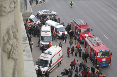 12 квітня 2011, 8:24 Переглядів:   В результаті вибуху в Мінську загинули 12 людей, фото forum