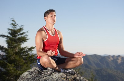 Якщо прислухатися до займаються в тренажерке, можна почути і прискорене дихання, нібито у спортсмена почався напад паніки, і розмірене дихання тих, хто напевно практикує йогу