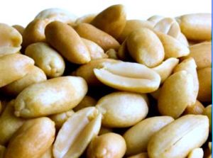 Самі горіхи арахісу і арахісове масло, як і всі продукти корисні в міру