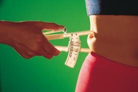 Вимірювання жировоїскладки характеризує кількість   підшкірного жиру   , Що є показником загального відсотка жиру в організмі