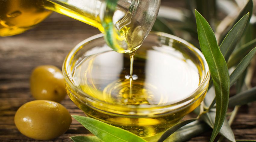 Масаж з оливковою олією