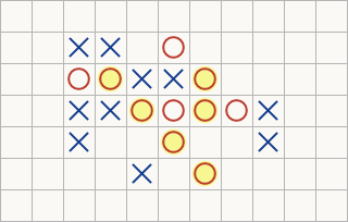 Дана гра є адаптацією древньої китайської гри Гомокі (п'ять в ряд)