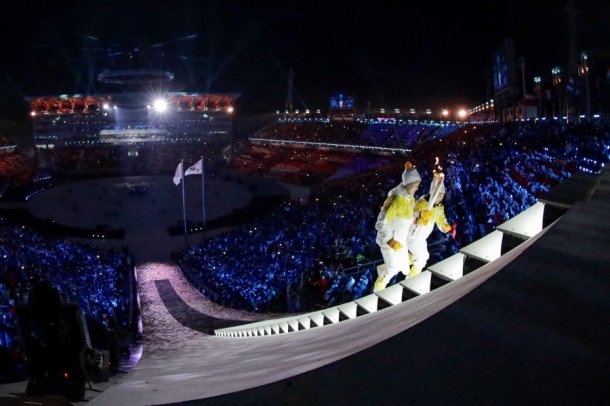 Олімпійський вогонь запалила південнокорейська фігуристка Кім Юна, чемпіонка Ігор-2010