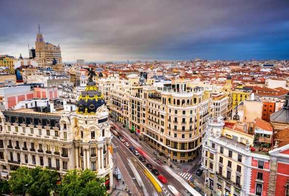 Національна комісія з ринків і конкуренції Іспанії оскаржить рішення влади   Мадрида   , Більбао і Сан-Себастьяна, які вводять нові норми для здачі квартир в оренду туристам