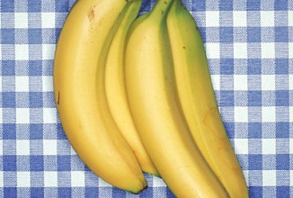 Стиглий банан також досить ефективний: він містить майже 5 грамів стійкого крохмалю