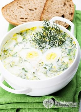 Окрошка - традиційна страва російської кухні, холодний суп, який готується з овочів, м'яса або риби і спеціальної заправки