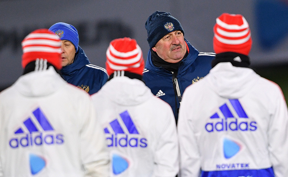 Збірна Росії провела перше тренування перед матчами з Німеччиною і Швецією